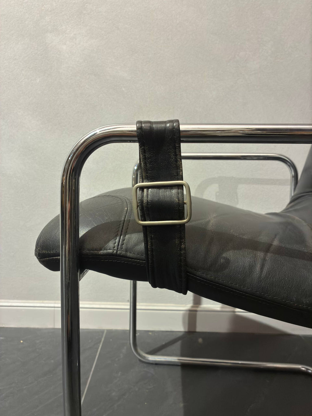 Set di quattro sedie