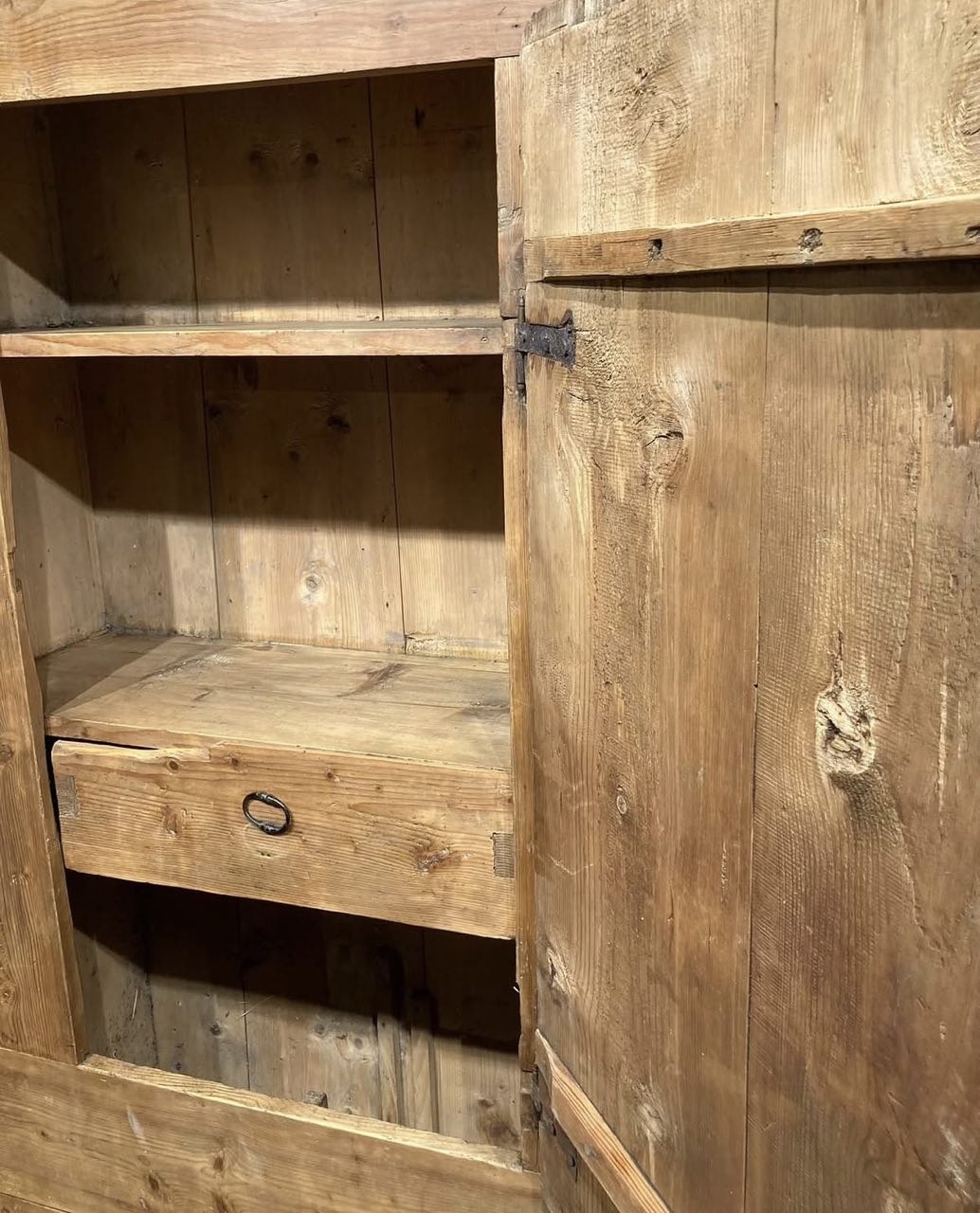 Stipo credenza